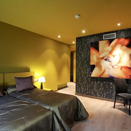 Dolcet L'hotel Otel