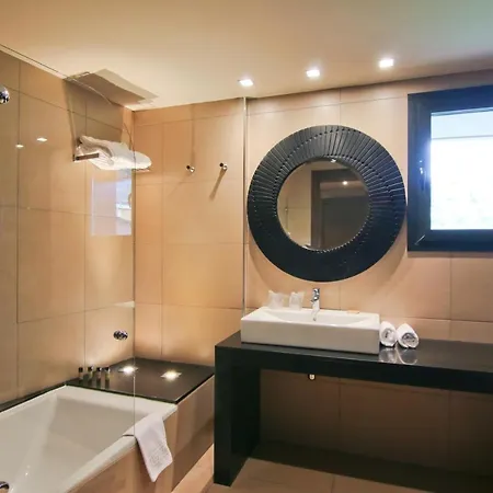 Dolcet L'hotel Otel 3*