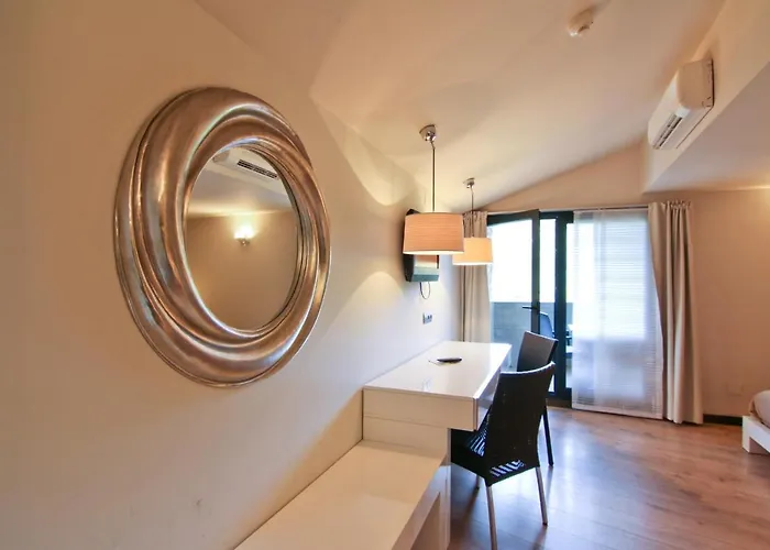 Dolcet L´hotel 3* Alás